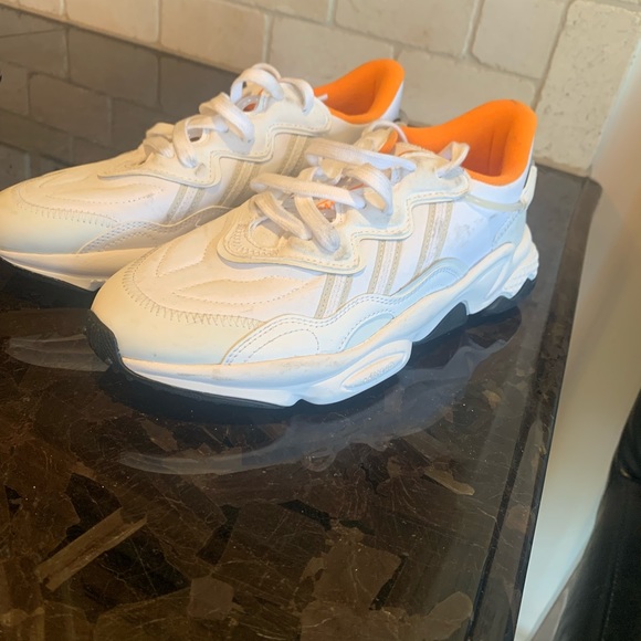 ADIDAS OZWEEGO - Picture 3 of 5